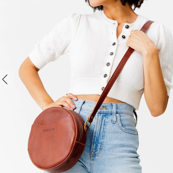 Portland Leather Large Circle Crossbody Bag - Picture 4 of 6